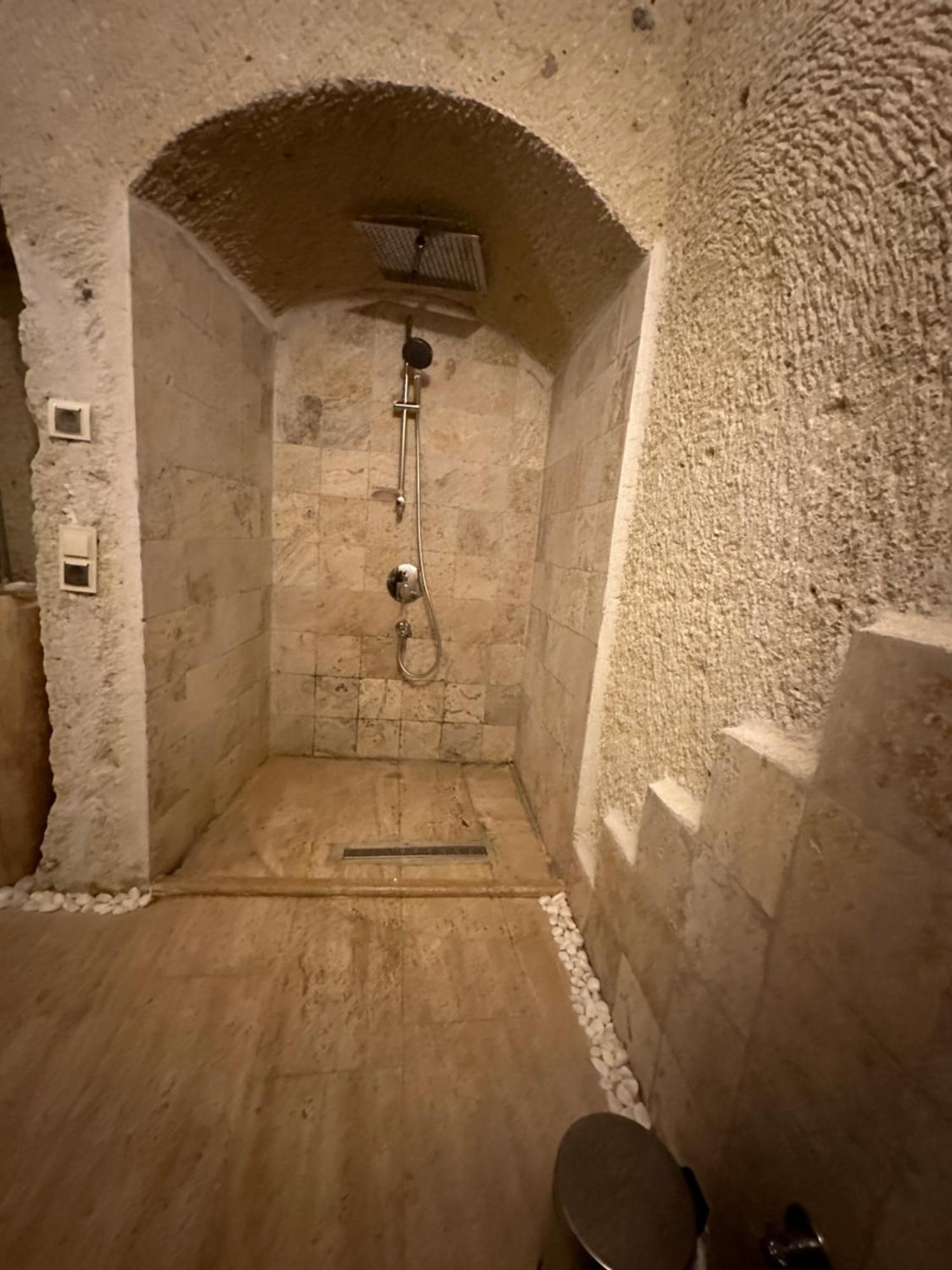 Ortahisar Cave Hotel Ngoại thất bức ảnh