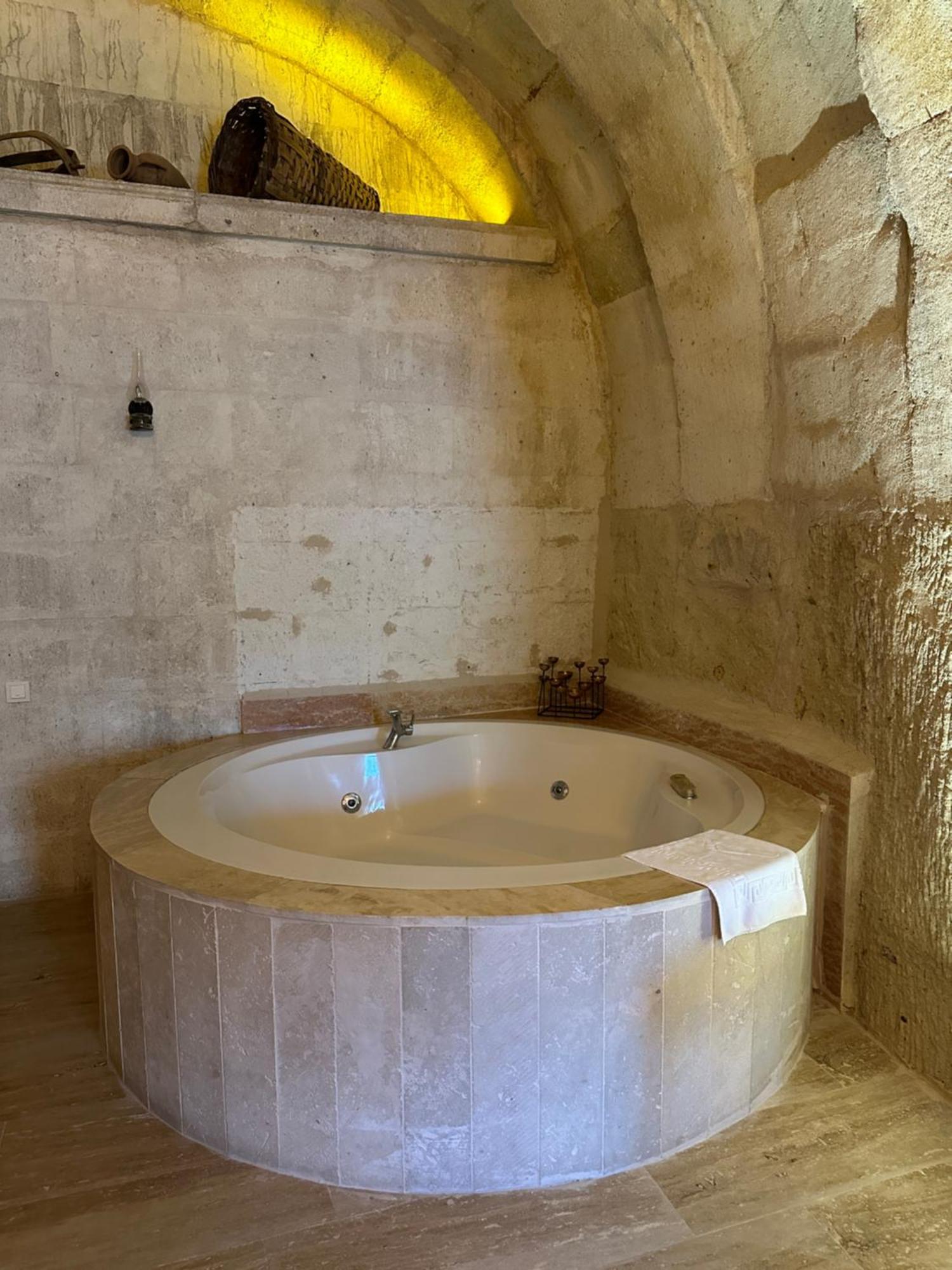 Ortahisar Cave Hotel Ngoại thất bức ảnh