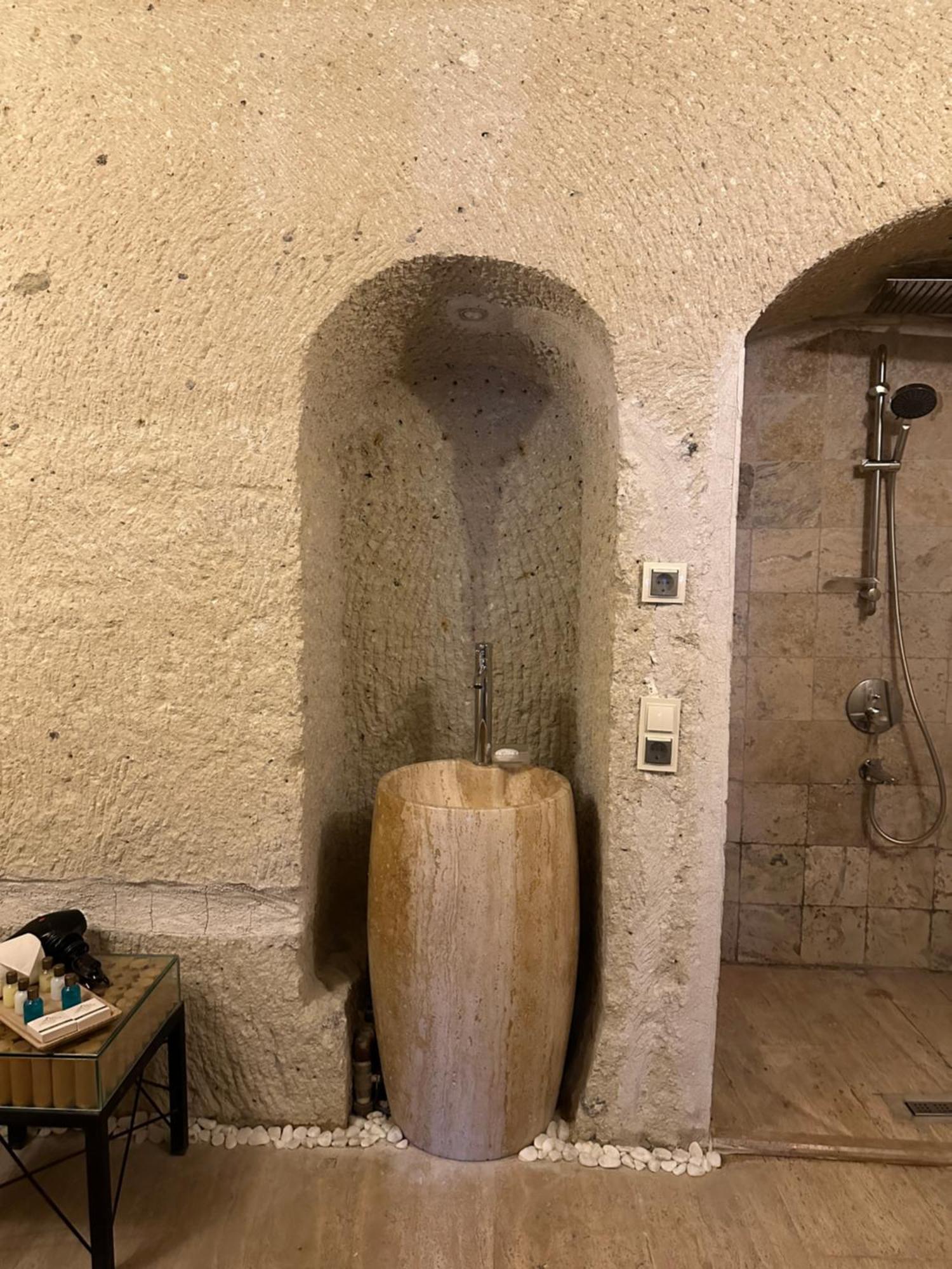 Ortahisar Cave Hotel Ngoại thất bức ảnh