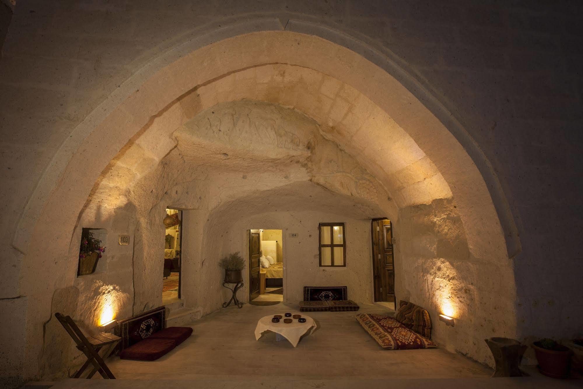 Ortahisar Cave Hotel Ngoại thất bức ảnh