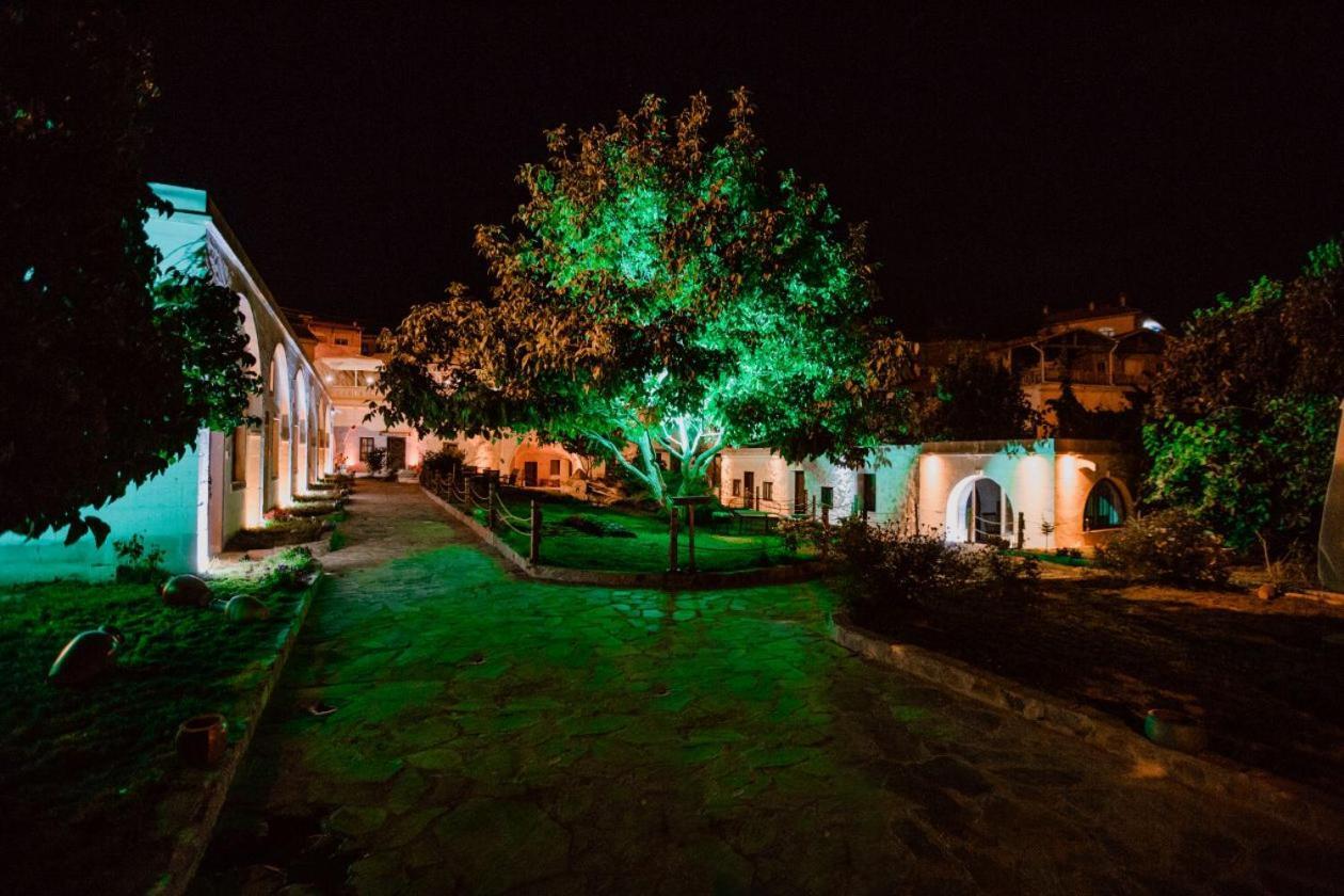 Ortahisar Cave Hotel Ngoại thất bức ảnh